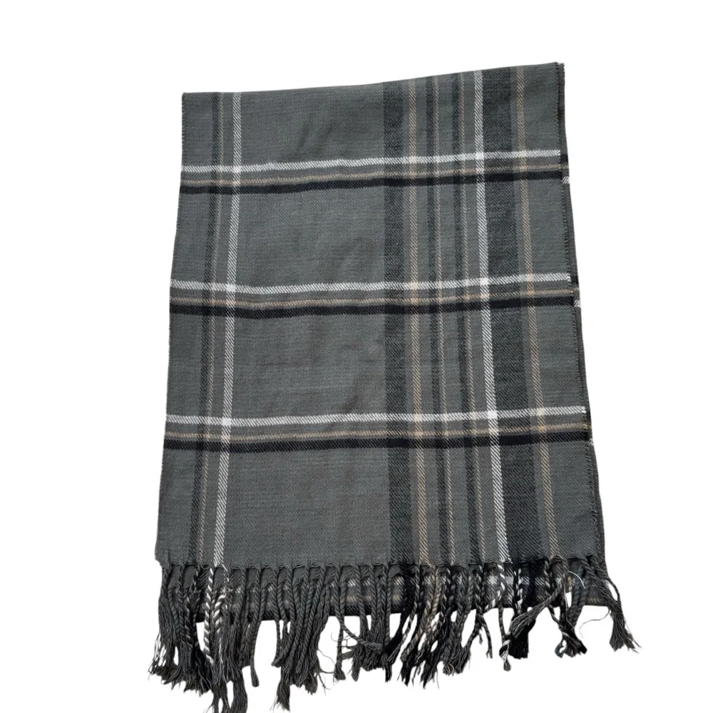 Cashmere Feel Italy Design Men’s Grey and Black Plaid Scarf